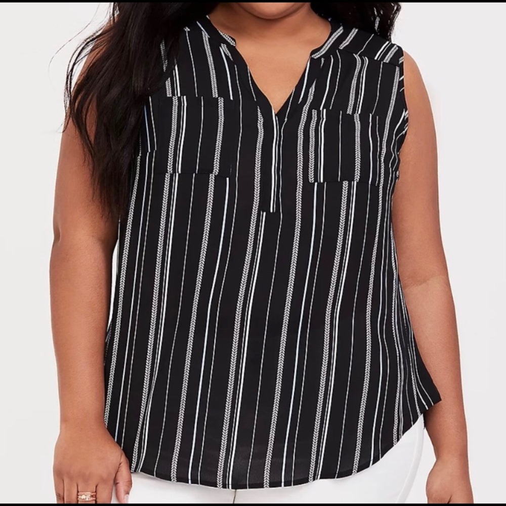 Torrid Harper Black White & Blue Stripe Georgette Pullover Tank